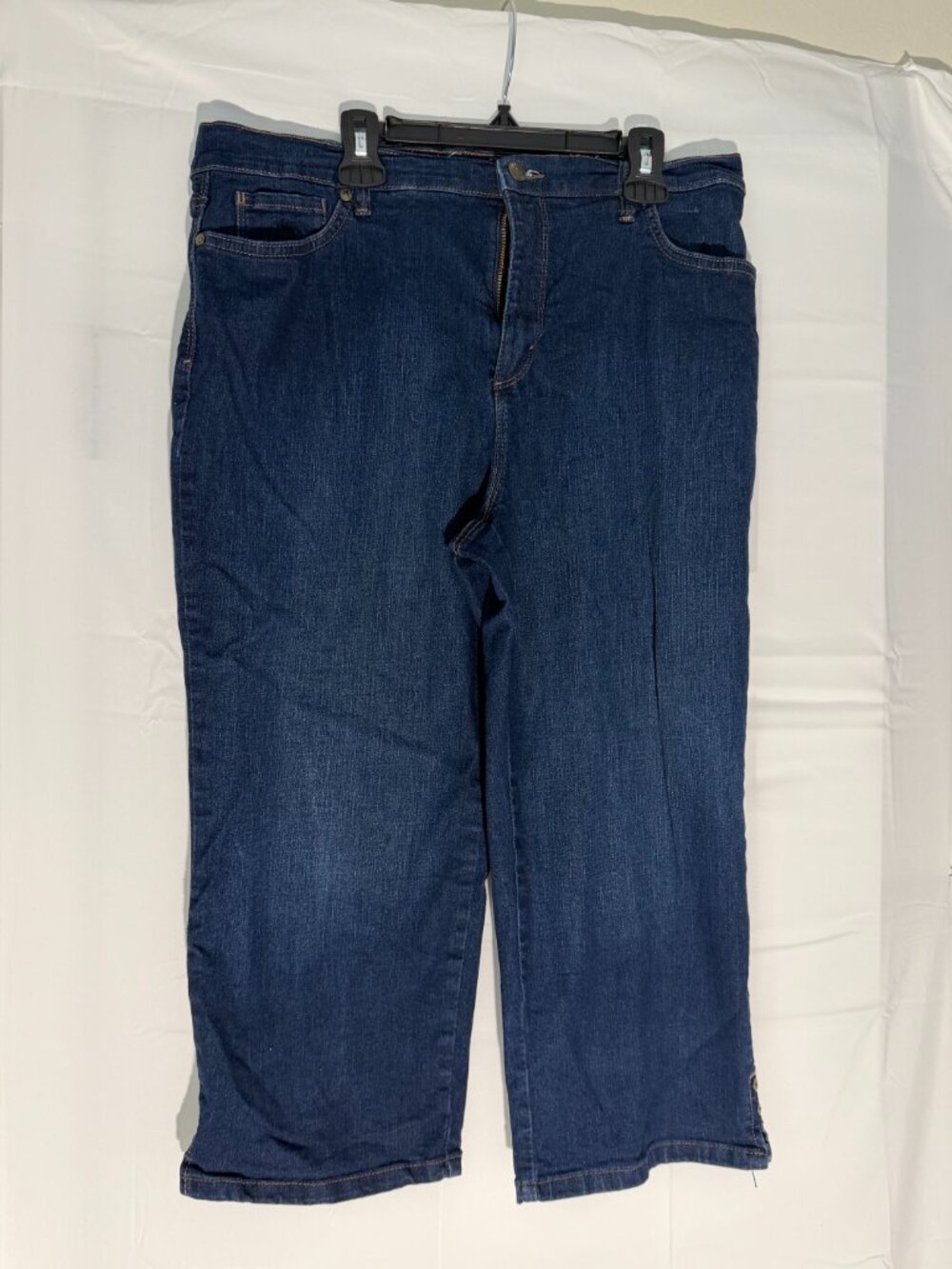 Womens Capri Gloria Vanderbilt Brand, Size 12